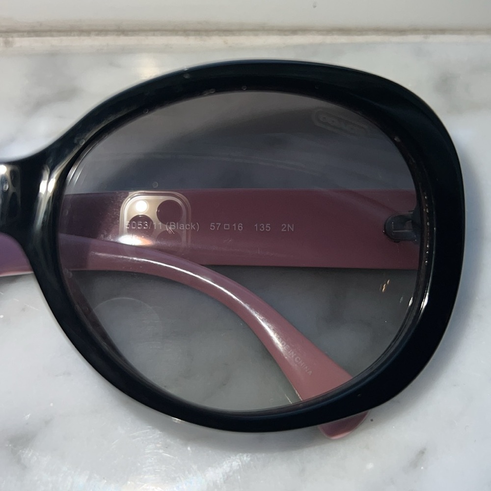 Authentic Coach sunglasses - Picture 8 of 9
